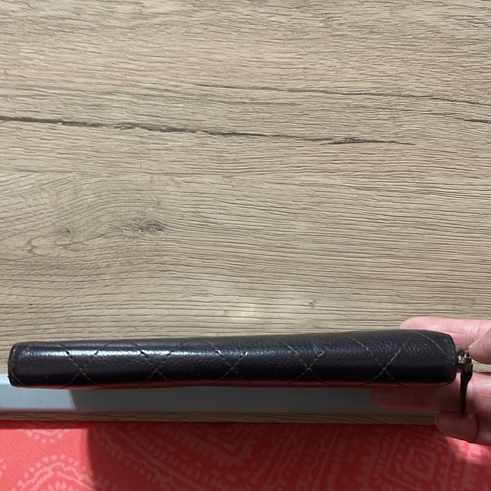 Chanel Interlocking Cc Logo Continental Wallet - image 5